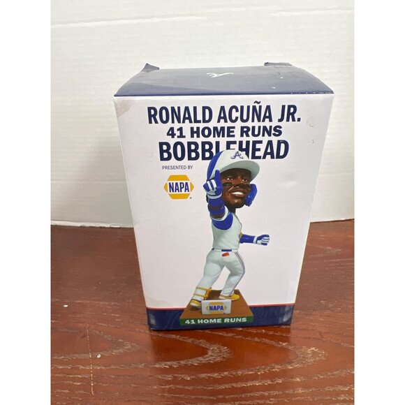 Ronald Acuña Jr. 41 Home Runs Bobblehead Presented By NAPA With Box C4 - Picture 4 of 5